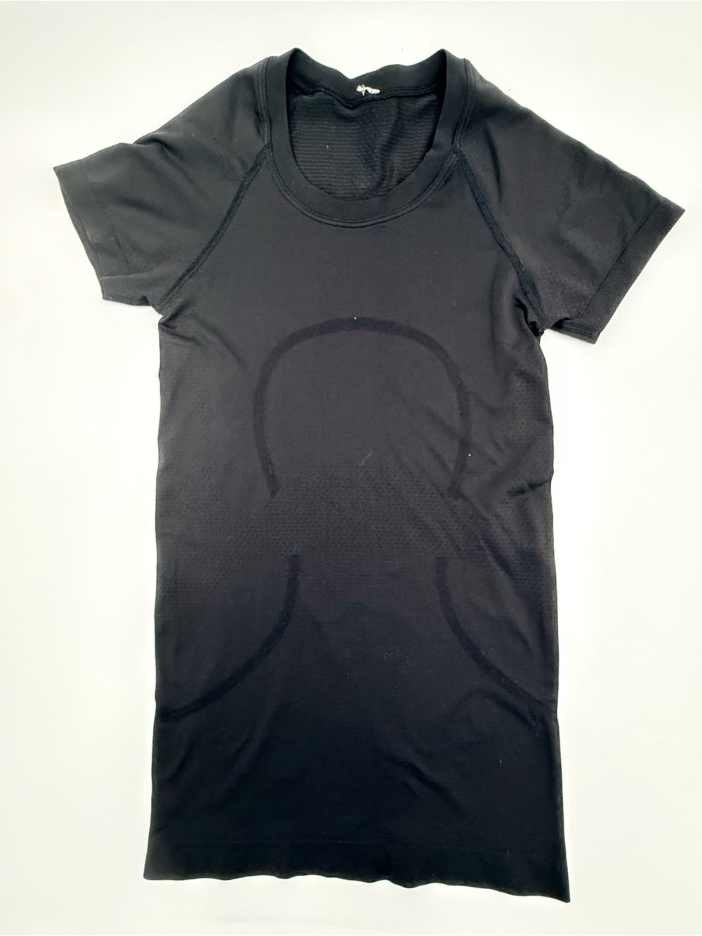 lululemon athletica Black Swiftly Tech Short-Sleeve Shirt Size 2
Hip Length